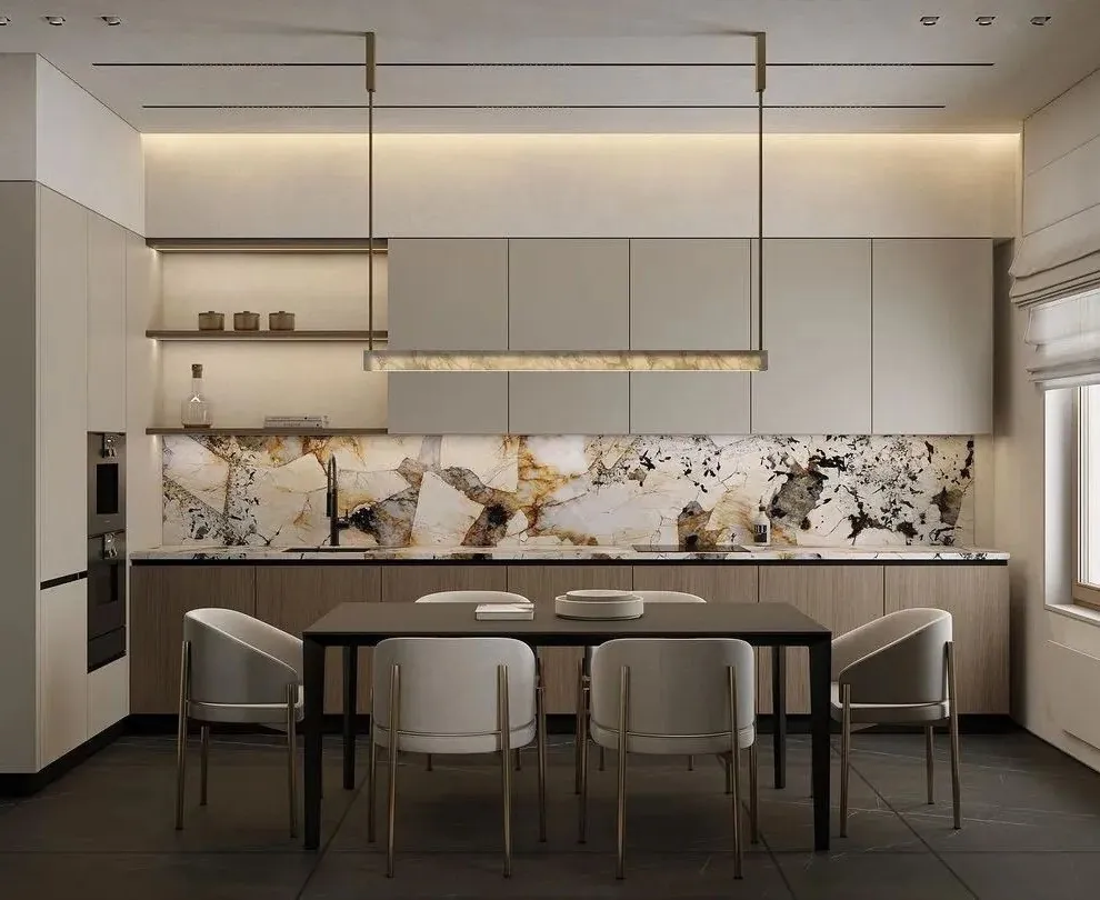Open kitchen with quartzite backsplash Open kitchen with patterned quartzite backsplash — Oahu