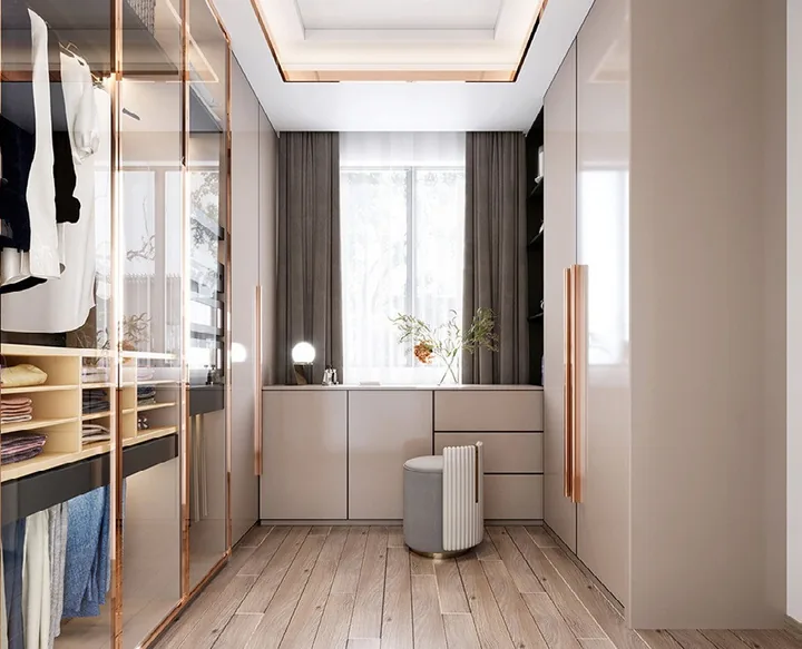 Custom walk-in closet with built-in shelving and drawers, Oahu showroom
