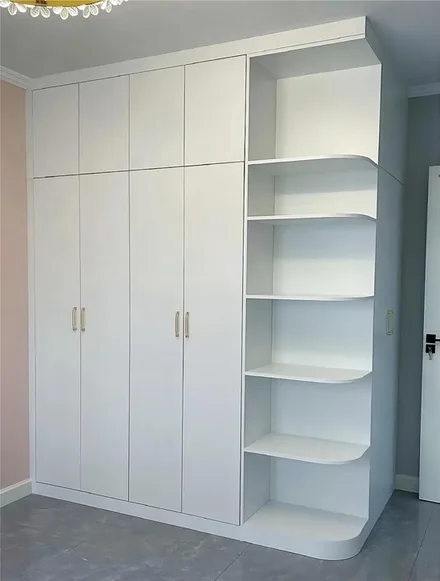 Custom walk-in closet with built-in shelving and drawers, Oahu showroom