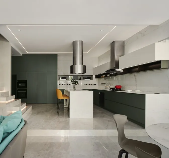 Island kitchen design with breakfast bar seating and pendant lighting, Oahu showroom