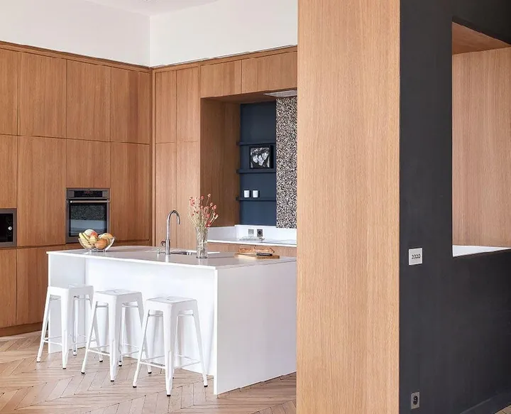 Contemporary kitchen design featuring a stone backsplash and matte finishes, Kapolei showroom display