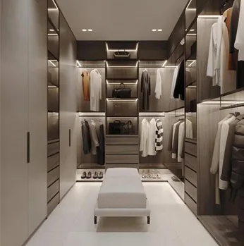 Built-in bedroom wardrobe with custom drawer dividers and jewelry trays, Oahu custom installation