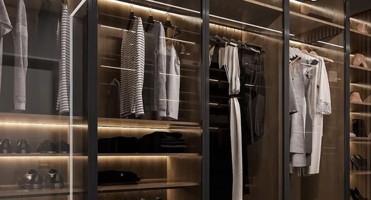 Modern wardrobe design featuring soft-close drawers and hanging rods, Oahu custom installation