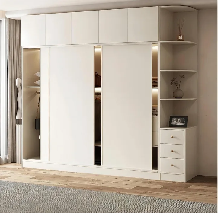 Modern wardrobe design featuring soft-close drawers and hanging rods, Oahu custom installation