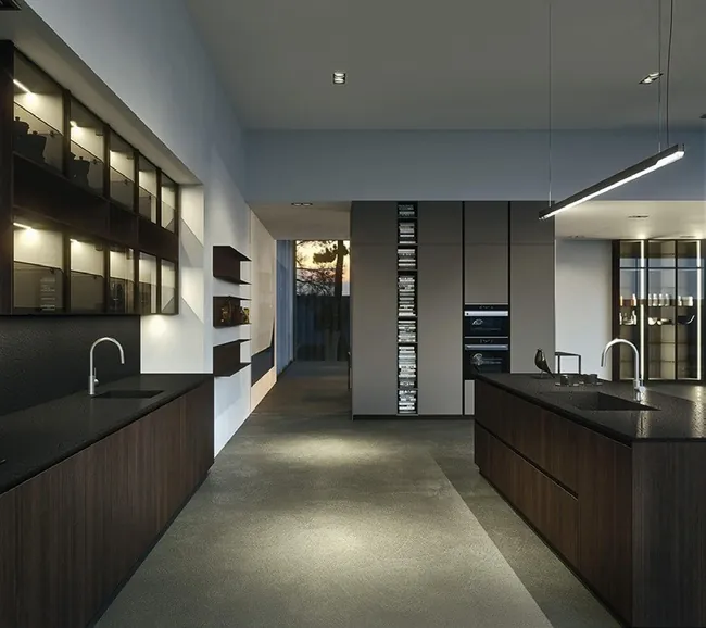 Island kitchen design with breakfast bar seating and pendant lighting, Oahu showroom